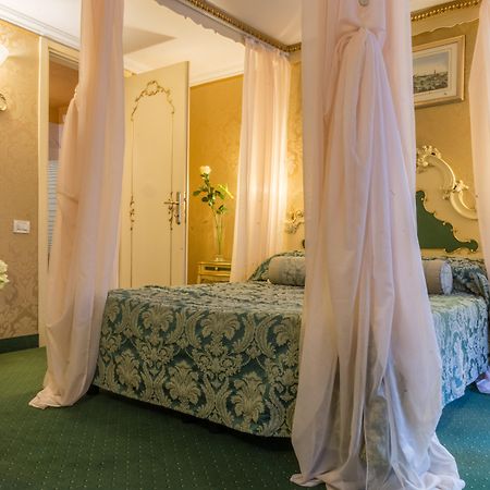 Hotel Becher Βενετία Εξωτερικό φωτογραφία