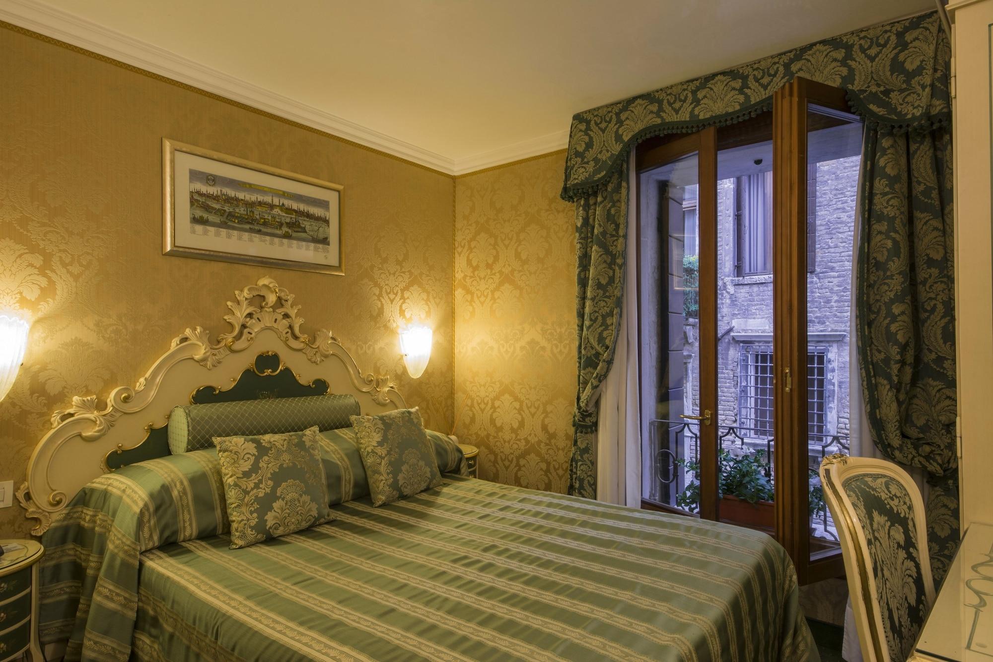 Hotel Becher Βενετία Εξωτερικό φωτογραφία