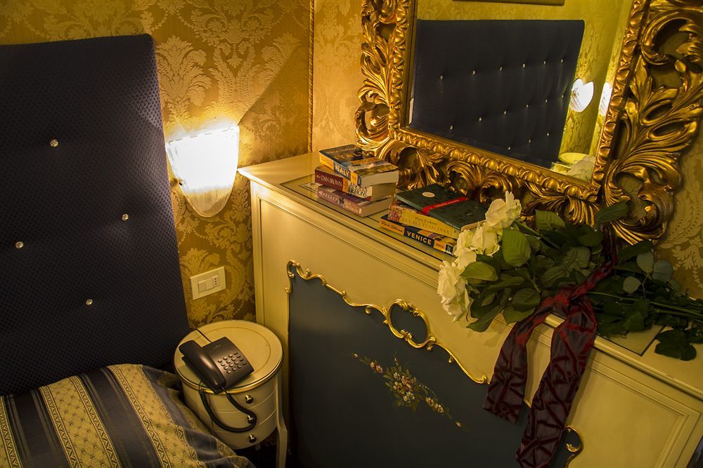 Hotel Becher Βενετία Εξωτερικό φωτογραφία